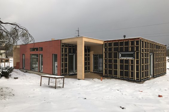 Koka karkasa māja Dreiliņos