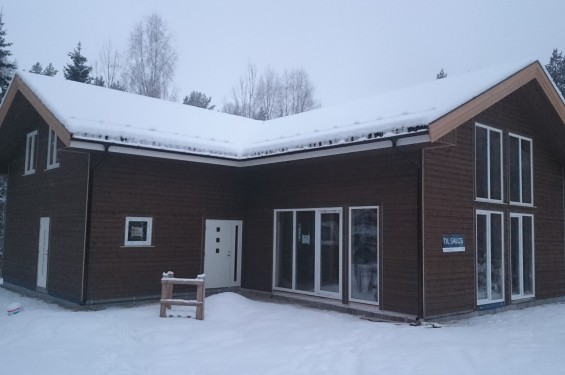 Koka karkasa māja Elverumā